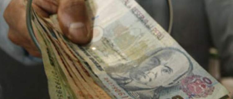 Se estima que Perú crecerá 3,5% este año si se mantiene la política macroeconómica