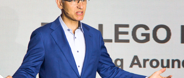 LEGO: ACIERTOS Y ERRORES DE LA COMPAÑÍA QUE CONSTRUYÓ SU FUTURO CON LA INNOVACIÓN LEGO: ACIERTOS Y ERRORES DE LA COMPAÑÍA QUE CONSTRUYÓ SU FUTURO CON LA INNOVACIÓN