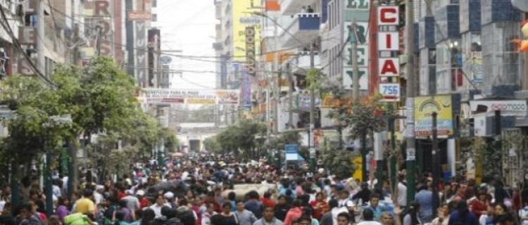 GAMARRA: EL MONSTRUO DEL RETAIL DE ROPA SIGUE EN LA CIMA GAMARRA: EL MONSTRUO DEL RETAIL DE ROPA SIGUE EN LA CIMA