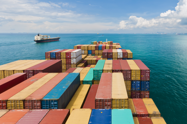Navegando por las complejidades del comercio mundial en 2021 Navegando por las complejidades del comercio mundial en 2021