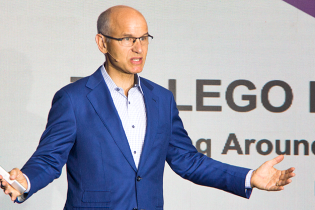 LEGO: ACIERTOS Y ERRORES DE LA COMPAÑÍA QUE CONSTRUYÓ SU FUTURO CON LA INNOVACIÓN LEGO: ACIERTOS Y ERRORES DE LA COMPAÑÍA QUE CONSTRUYÓ SU FUTURO CON LA INNOVACIÓN