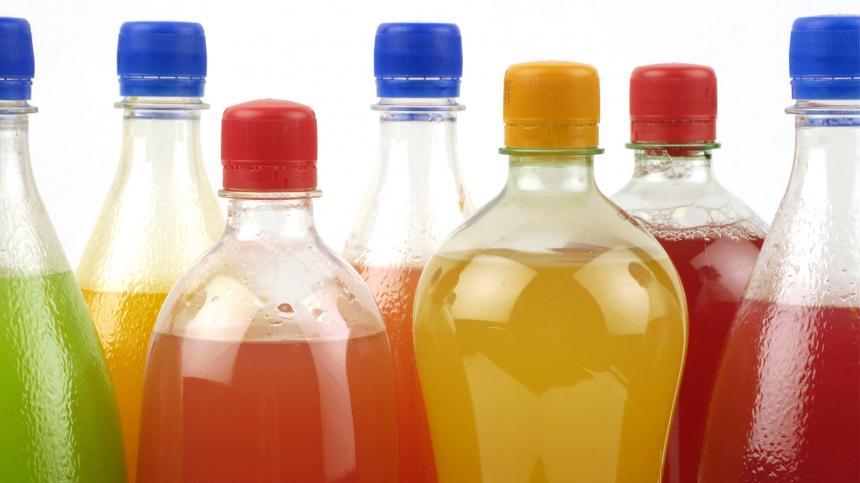 El Gobierno elevó el impuesto a bebidas azucaradas y alcohólicas, cigarrillos y combustibles El Gobierno elevó el impuesto a bebidas azucaradas y alcohólicas, cigarrillos y combustibles