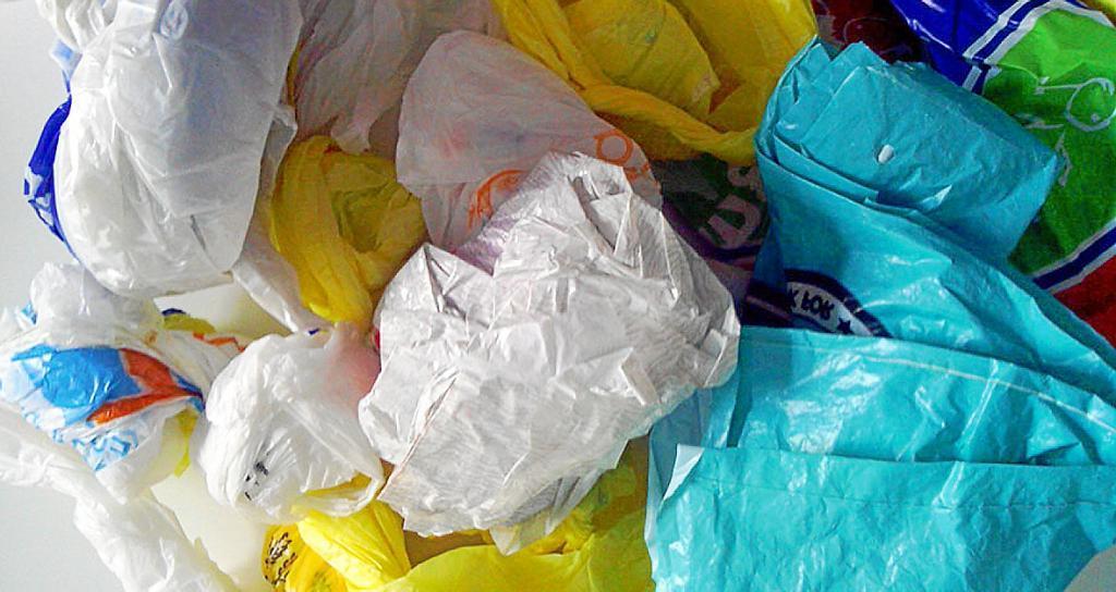 Supermercados en Perú hacen campaña para dejar de usar bolsas de plástico Supermercados en Perú hacen campaña para dejar de usar bolsas de plástico