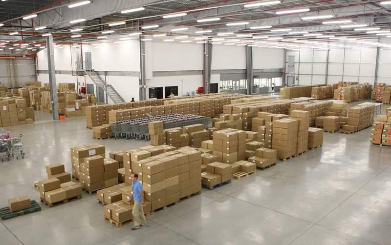 La falta de espacio logístico amenaza el comercio electrónico La falta de espacio logístico amenaza el comercio electrónico