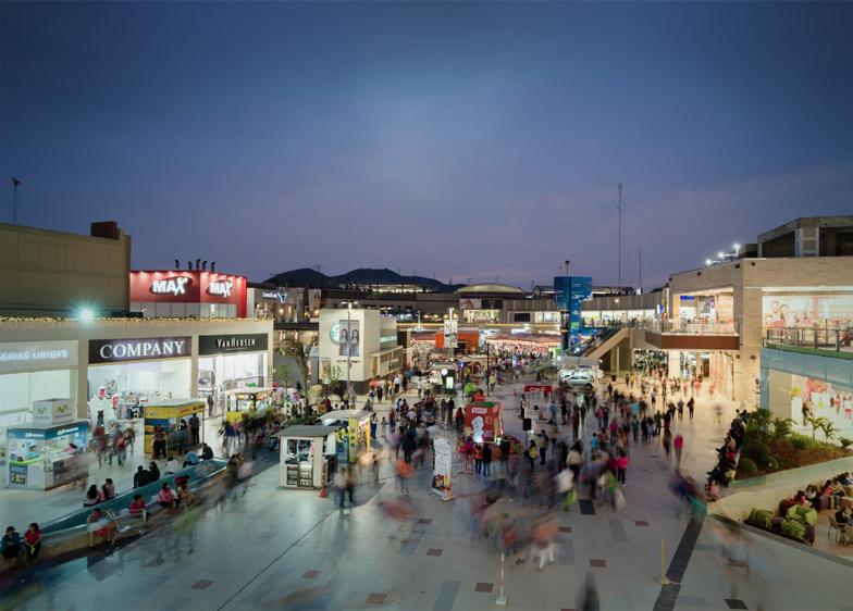 Parque Arauco en conversaciones para comprar el 100% de MegaPlaza Parque Arauco en conversaciones para comprar el 100% de MegaPlaza