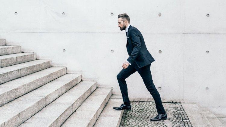 TRES OBSTÁCULOS QUE NO TE PERMITEN CRECER EN UNA EMPRESA O NEGOCIO TRES OBSTÁCULOS QUE NO TE PERMITEN CRECER EN UNA EMPRESA O NEGOCIO