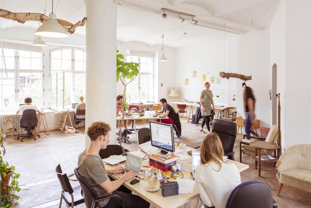 Conoce los 8 beneficios de trabajar a distancia Conoce los 8 beneficios de trabajar a distancia