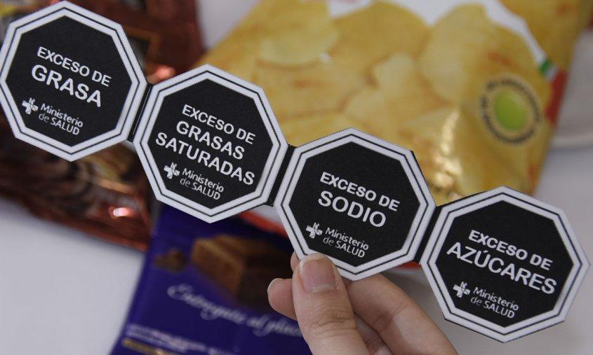En Perú ya hay productos con el octógono nutricional en sus empaques En Perú ya hay productos con el octógono nutricional en sus empaques