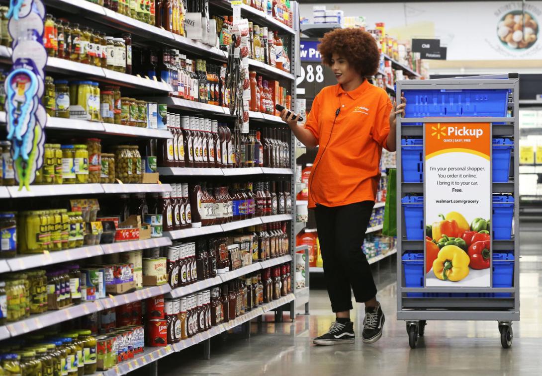 Walmart vence a Amazon en ventas de comestibles en línea Walmart vence a Amazon en ventas de comestibles en línea
